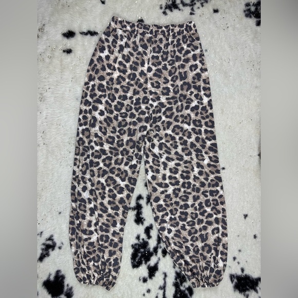 Zenana Women's Leopard Print Open Leg Split Jogger Lounge Wear Pants - Picture 5 of 11